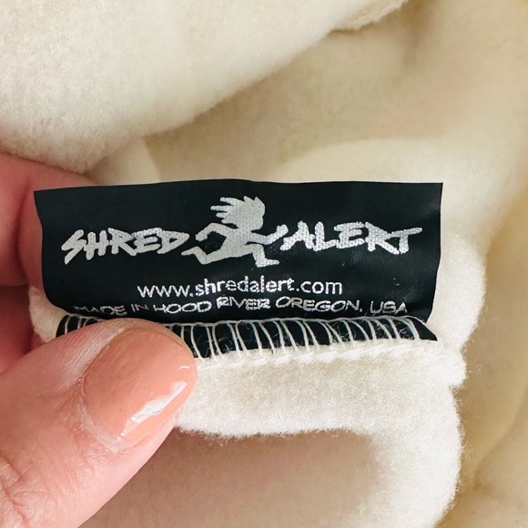 Vintage Shred Alert Fleece Beanie - Picture 5 of 5